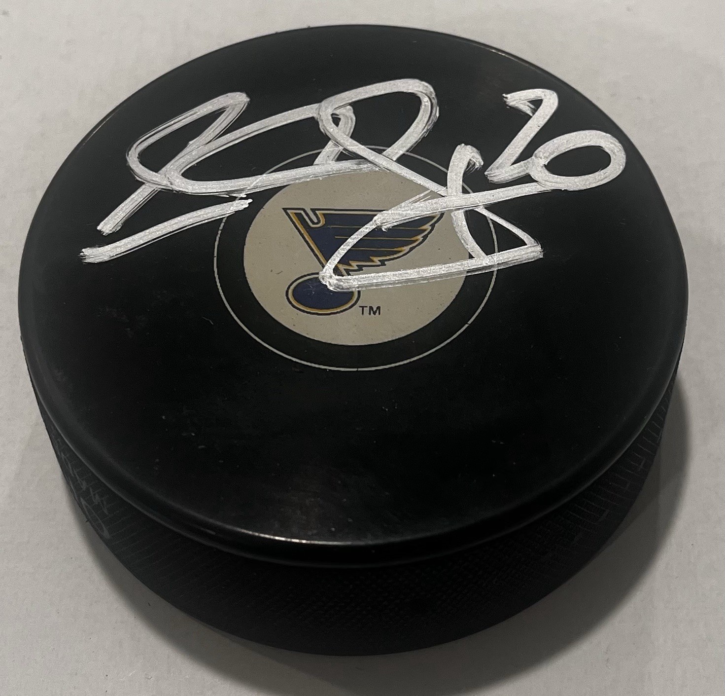 ALEXANDER STEEN SIGNED ST LOUIS BLUES HOCKEY PUCK W/ CASE ALEX COA