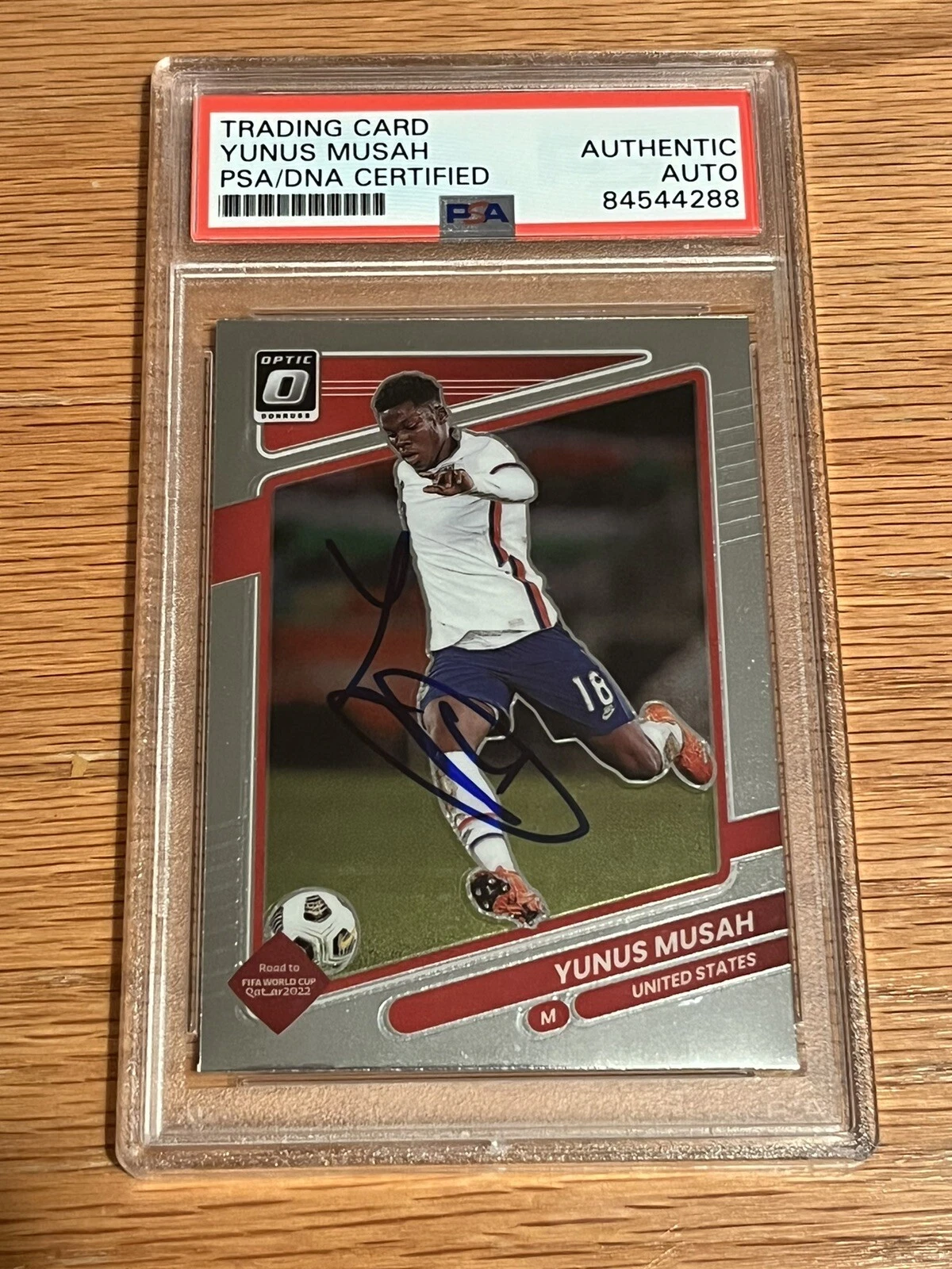 YUNUS MUSAH SIGNED 2021-22 Donruss World Cup Qatar Optic #161 USMNT Valencia PSA