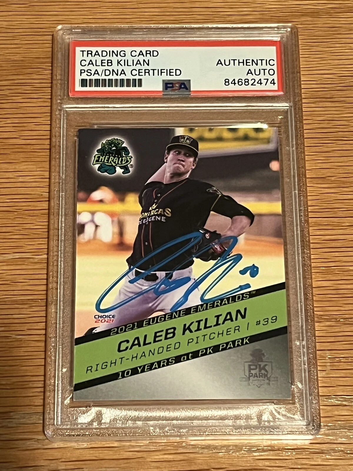 2021 Eugene Emeralds Caleb Kilian RC Rookie Auto Signed Chicago Cubs PSA/DNA