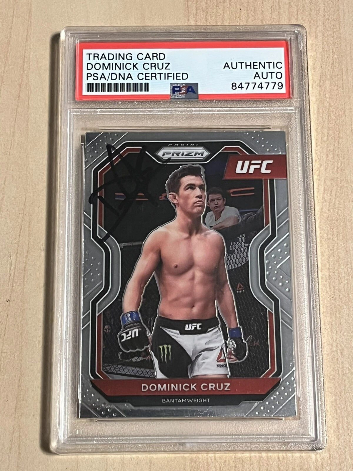 2021 Panini Prizm UFC Debut Edition Dominick Cruz MMA SIGNED AUTO PSA/DNA