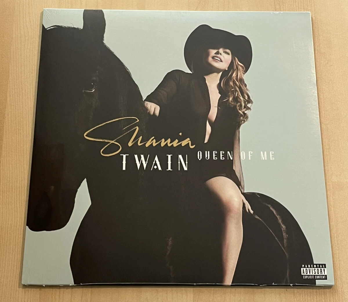 SHANIA TWAIN SIGNED BRAND NEW Vinyl QUEEN OF ME  SIGNED INSERT IN HAND!