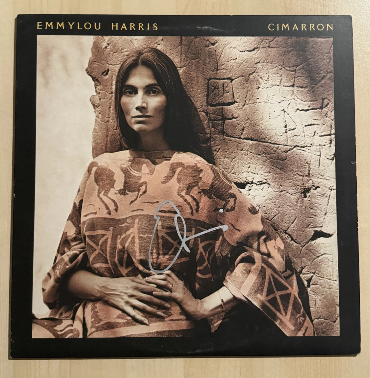 EMMYLOU HARRIS SIGNED CIMARRON LP VINYL RECORD ALBUM COUNTRY LEGEND COA