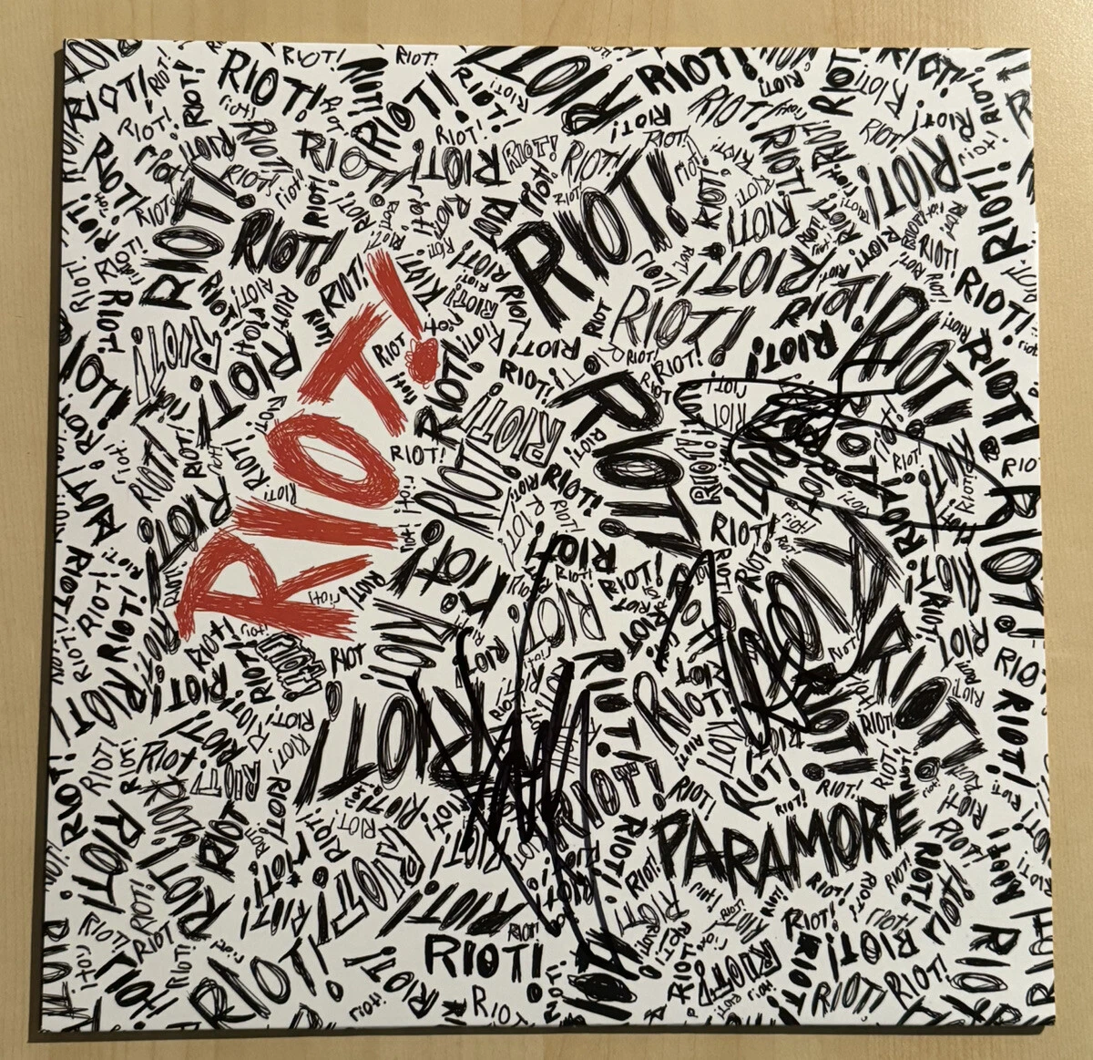 PARAMORE FULL BAND SIGNED LP VINYL RECORD ALBUM HAYLEY WILLIAMS VERY RARE COA