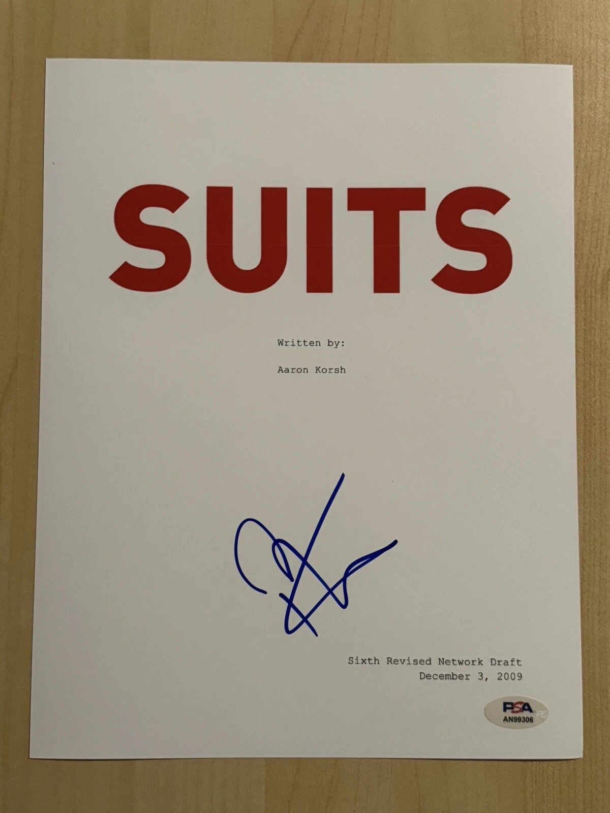 PATRICK J ADAMS SIGNED SCRIPT COVER ACTOR AUTOGRAPHED SUITS MIKE ROSS PSA COA