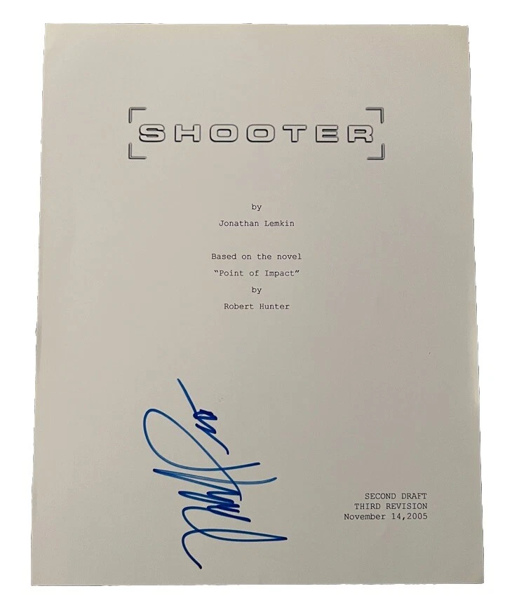 MICHAEL PENA SIGNED SCRIPT COVER ACTOR AUTOGRAPHED SHOOTER MOVIE RARE COA