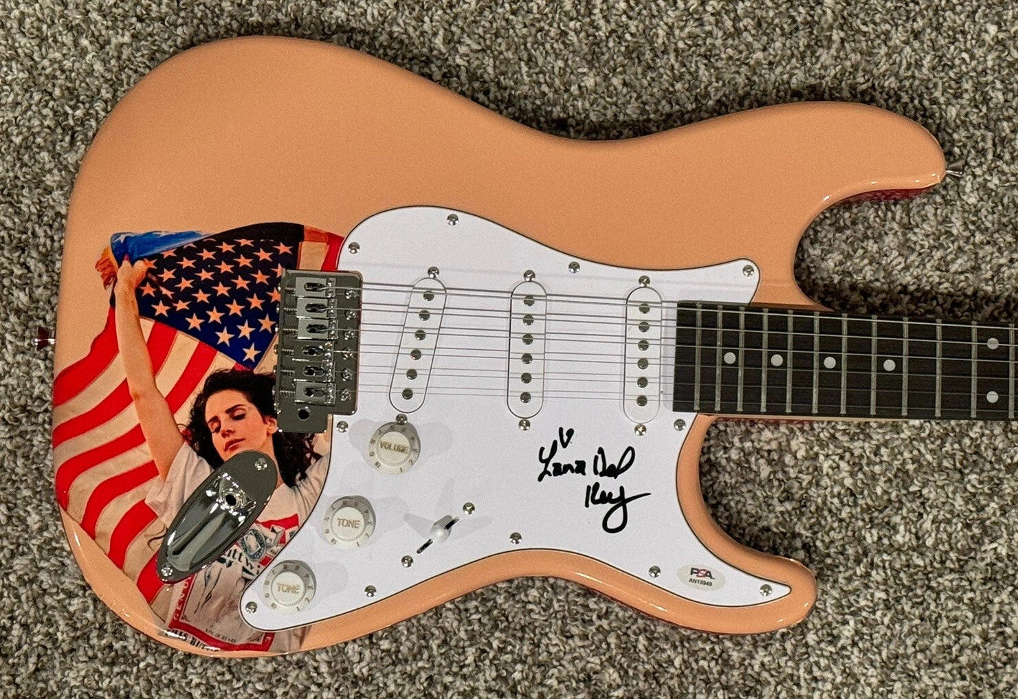 LANA DEL REY SIGNED CUSTOM GUITAR SEXY POP MUSIC STAR AUTOGRAPHED PSA COA