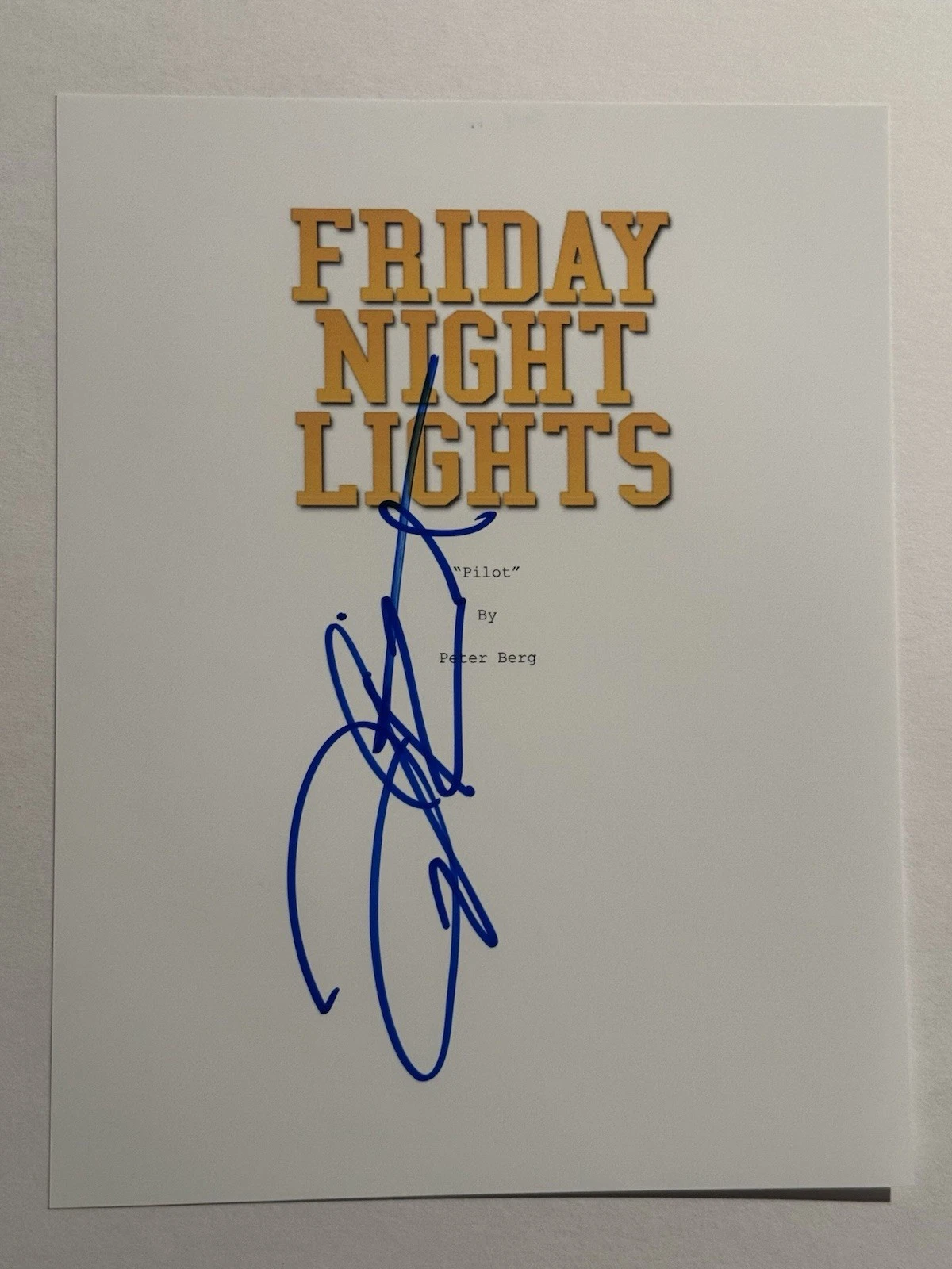 TAYLOR KITSCH SIGNED SCRIPT COVER ACTOR AUTOGRAPHED FRIDAY NIGHT LIGHTS SHOW COA