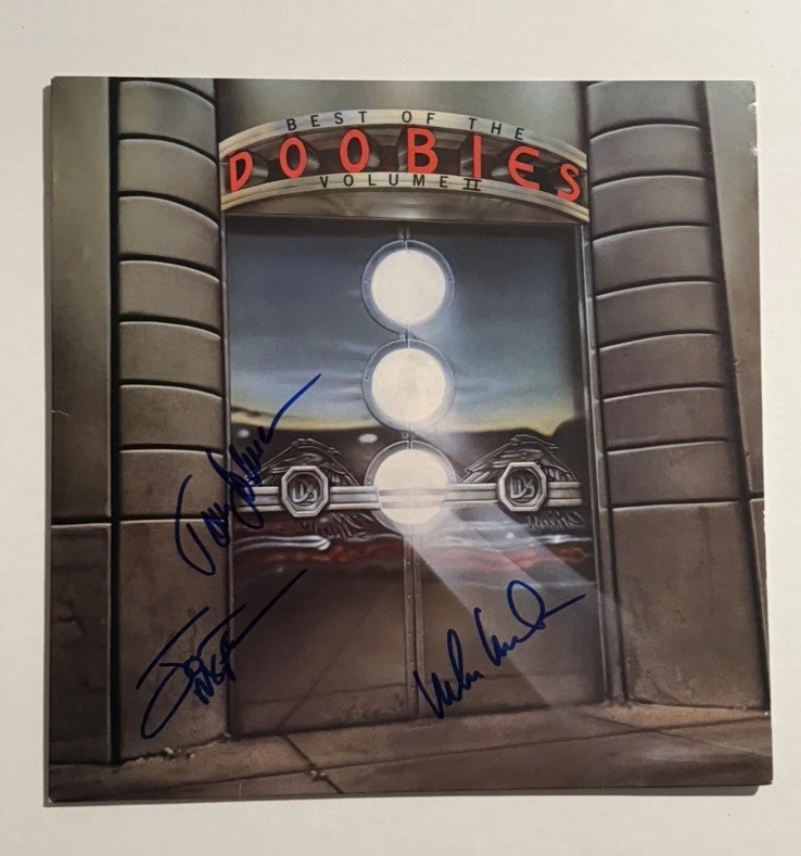 THE DOOBIE BROTHERS SIGNED VINYL RECORD AUTOGRAPHED MICHAEL MCDONALD +2 COA