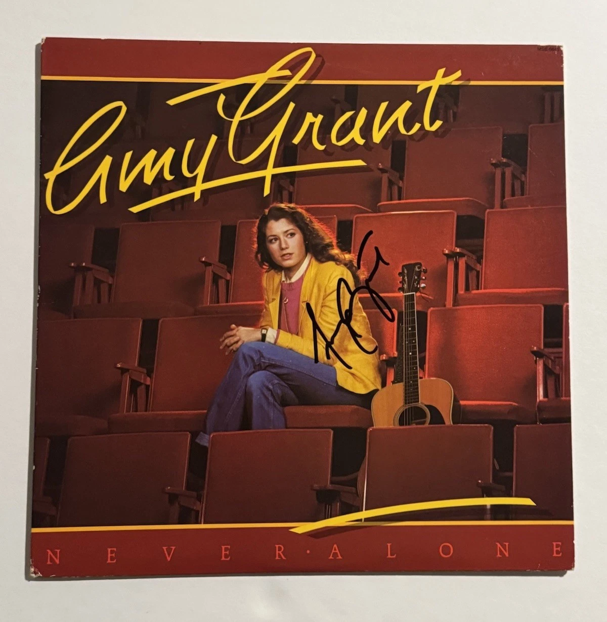AMY GRANT SIGNED NEVER ALONE LP VINYL ALBUM COUNTRY CHRISTIAN SINGER COA