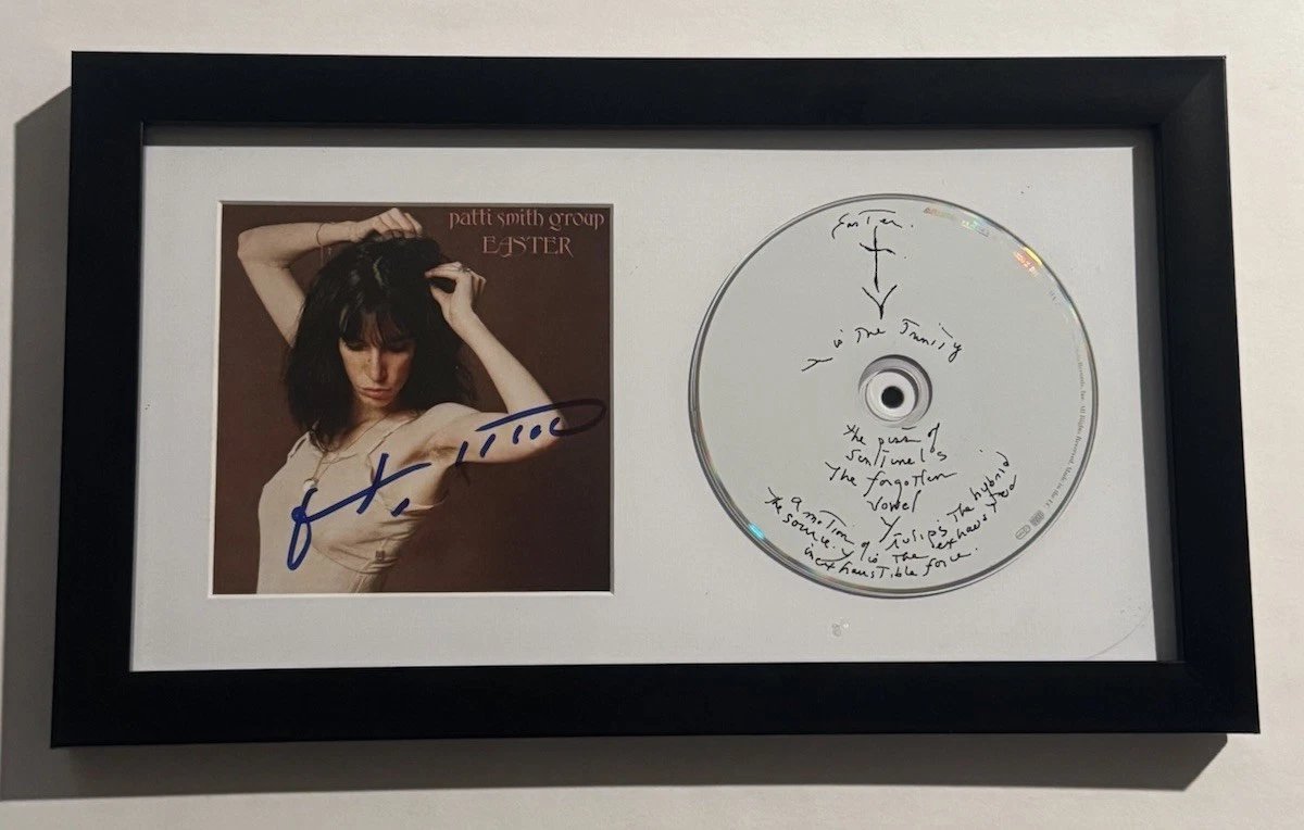 PATTI SMITH HAND SIGNED EASTER CD FRAMED LEGENDARY SINGER VERY RARE COA