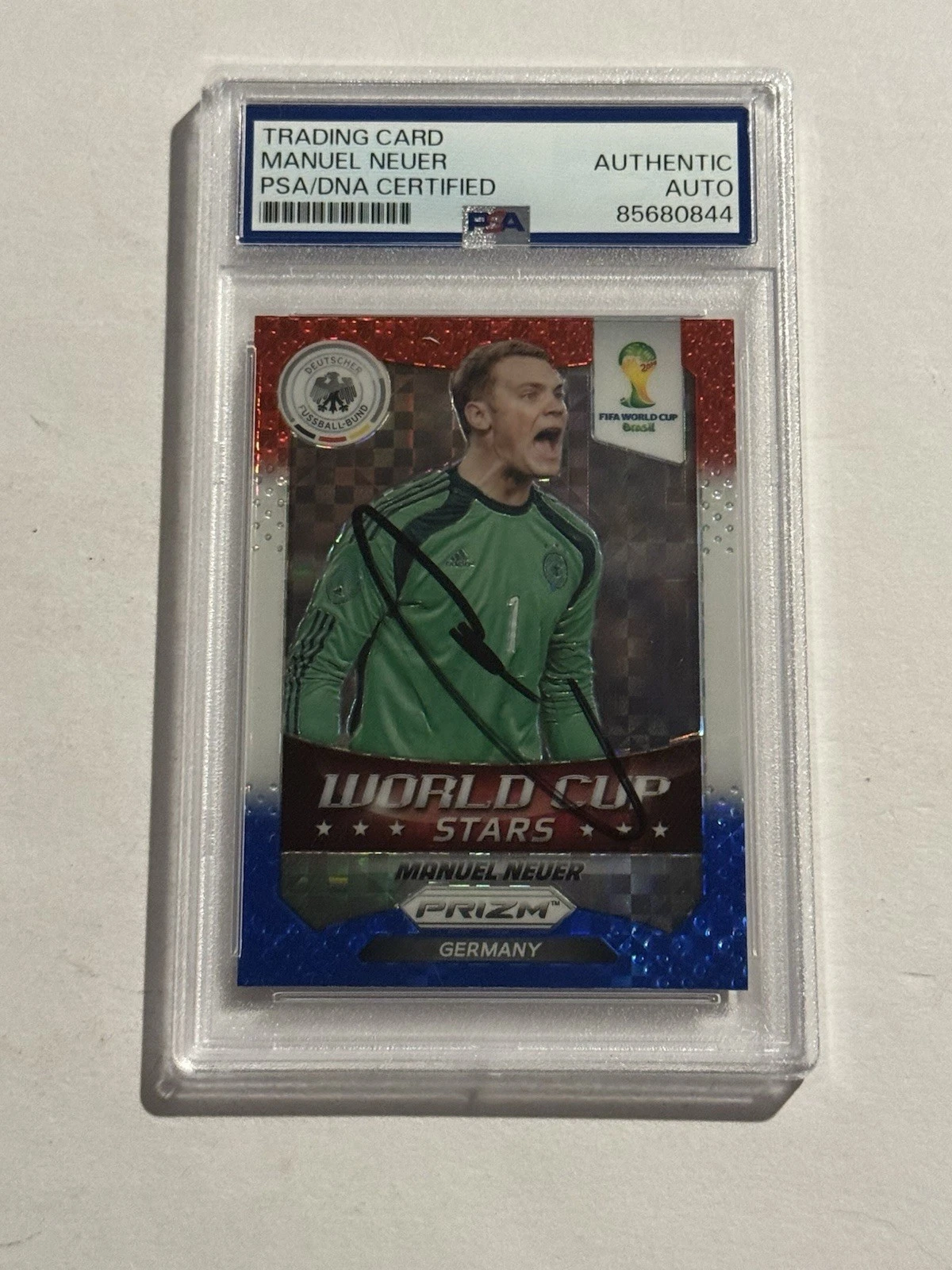 MANUEL NEUER SIGNED AUTO RC 2014 Panini Prizm FIFA World Cup Plaid #83 RWB PSA