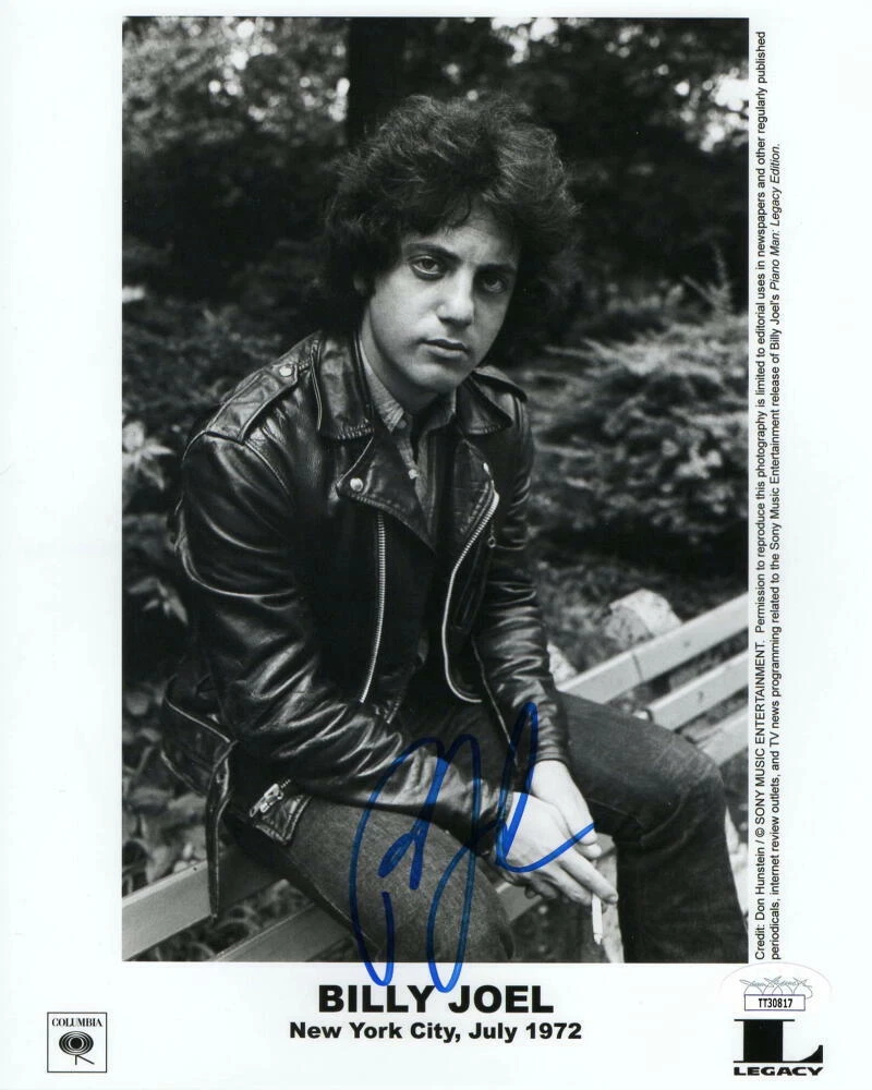 BILLY JOEL SIGNED AUTOGRAPH 8X10 PHOTO - THE STRANGER PIANO MAN 52ND STREET JSA