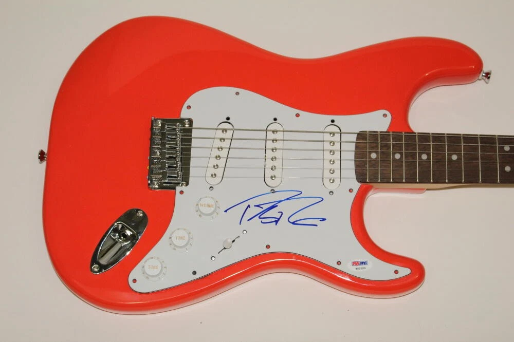 ROB THOMAS SIGNED AUTOGRAPH FENDER BRAND ELECTRIC GUITAR - MATCHBOX TWENTY PSA