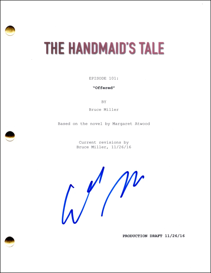 Elisabeth Moss Signed Autograph The Handmaid's Tale Full Pilot Script Screenplay
