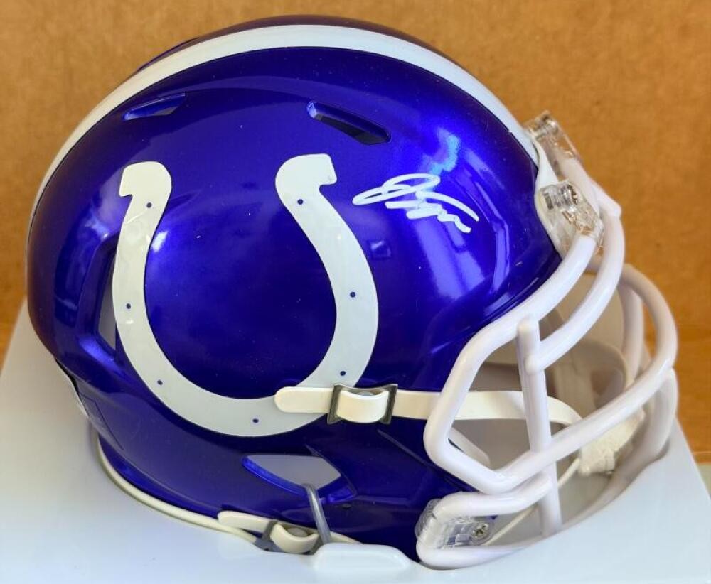 JONATHAN TAYLOR INDIANAPOLIS COLTS SIGNED FLASH MINI HELMET BECKETT AUTHENTIC