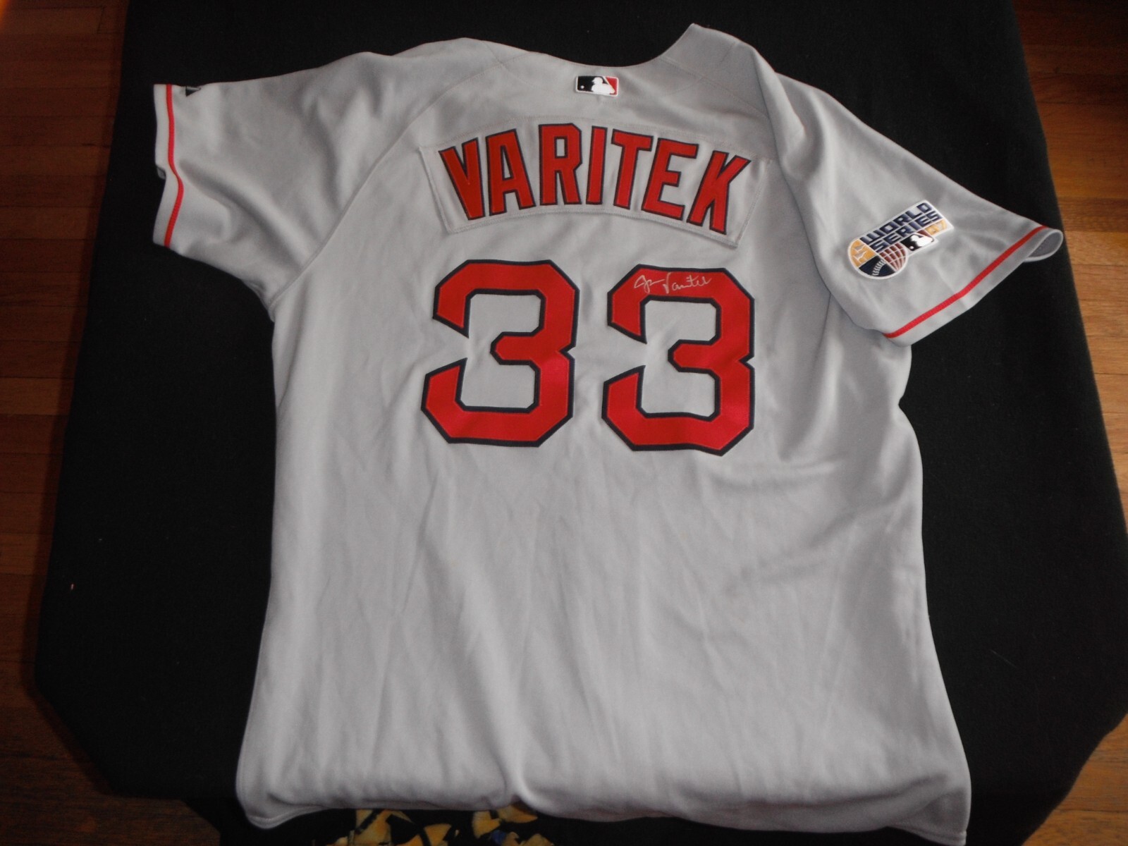 BOSTON RED SOX JASON VARITEK SIGNED 07 WORLD SERIES JERSEY