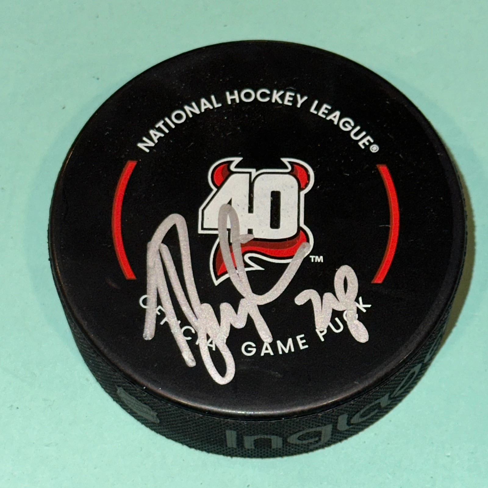 SERGEI BRYLIN Signed New Jersey DEVILS 40th Ann Official GAME Puck Beckett (BAS)