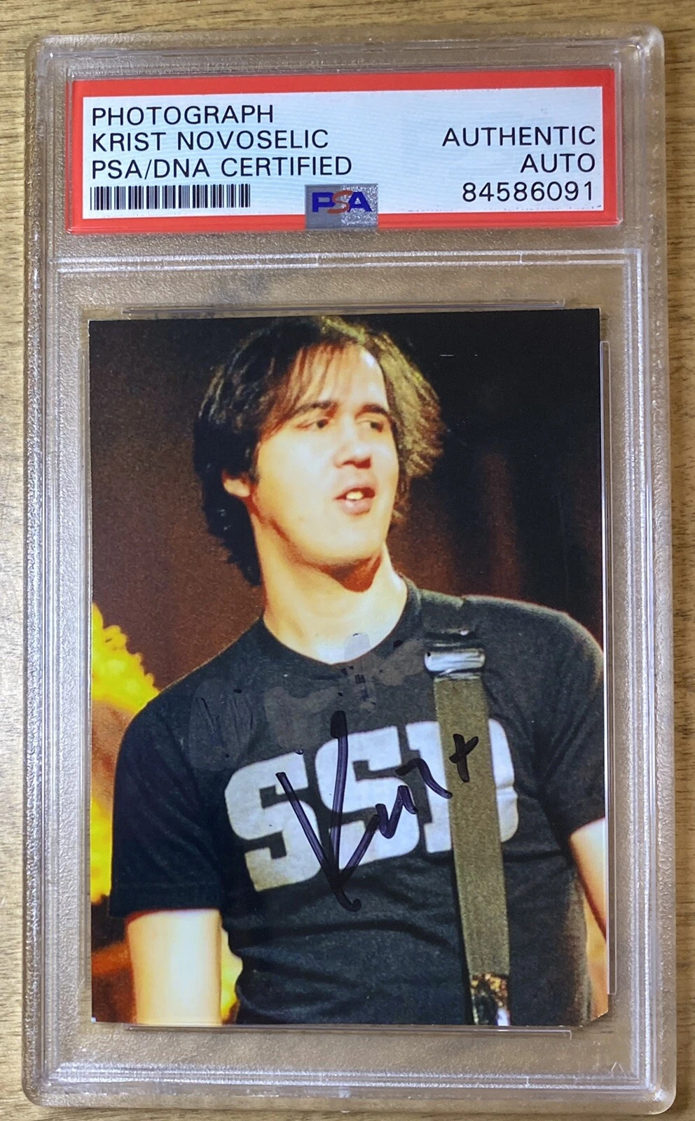 KRIST NOVOSELIC NIRVANA SIGNED PHOTOGRAPH AUTOGRAPH PSA DNA CERTIFIED PICTURE