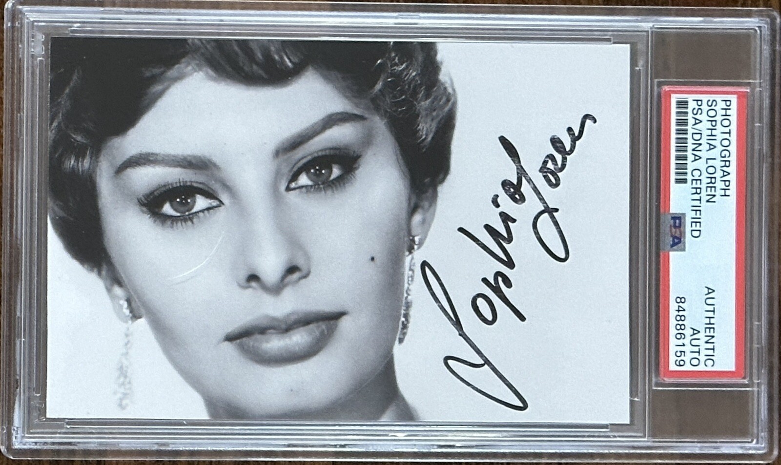 SOPHIA LOREN AUTOGRAPHED PSA DNA COA SIGNED SUPERMODEL PHOTOGRAPH SEXY MODEL PIC