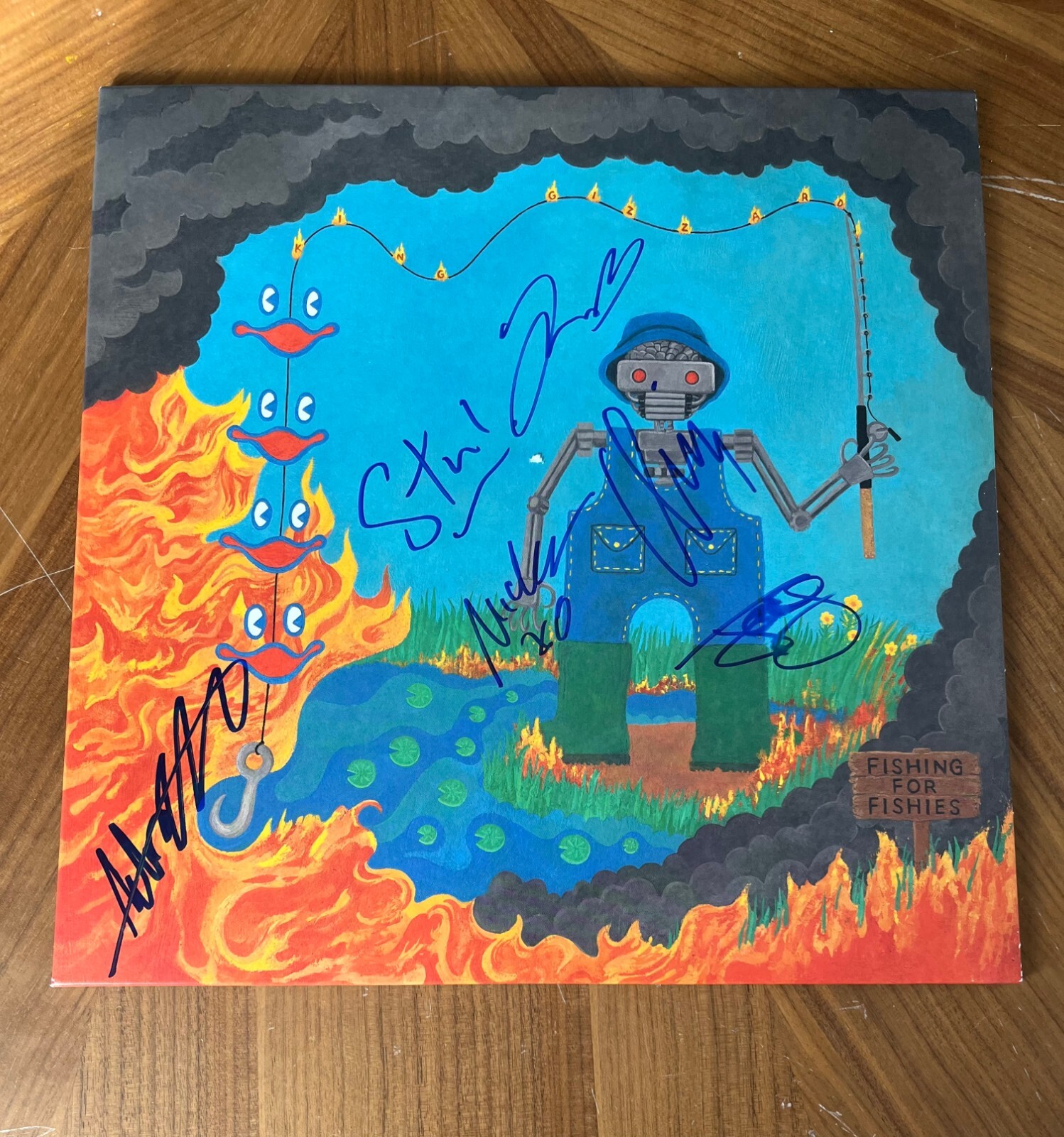 * KING GIZZARD & THE LIZARD WIZARD * signed album * FISHING FOR FISHIES * 1