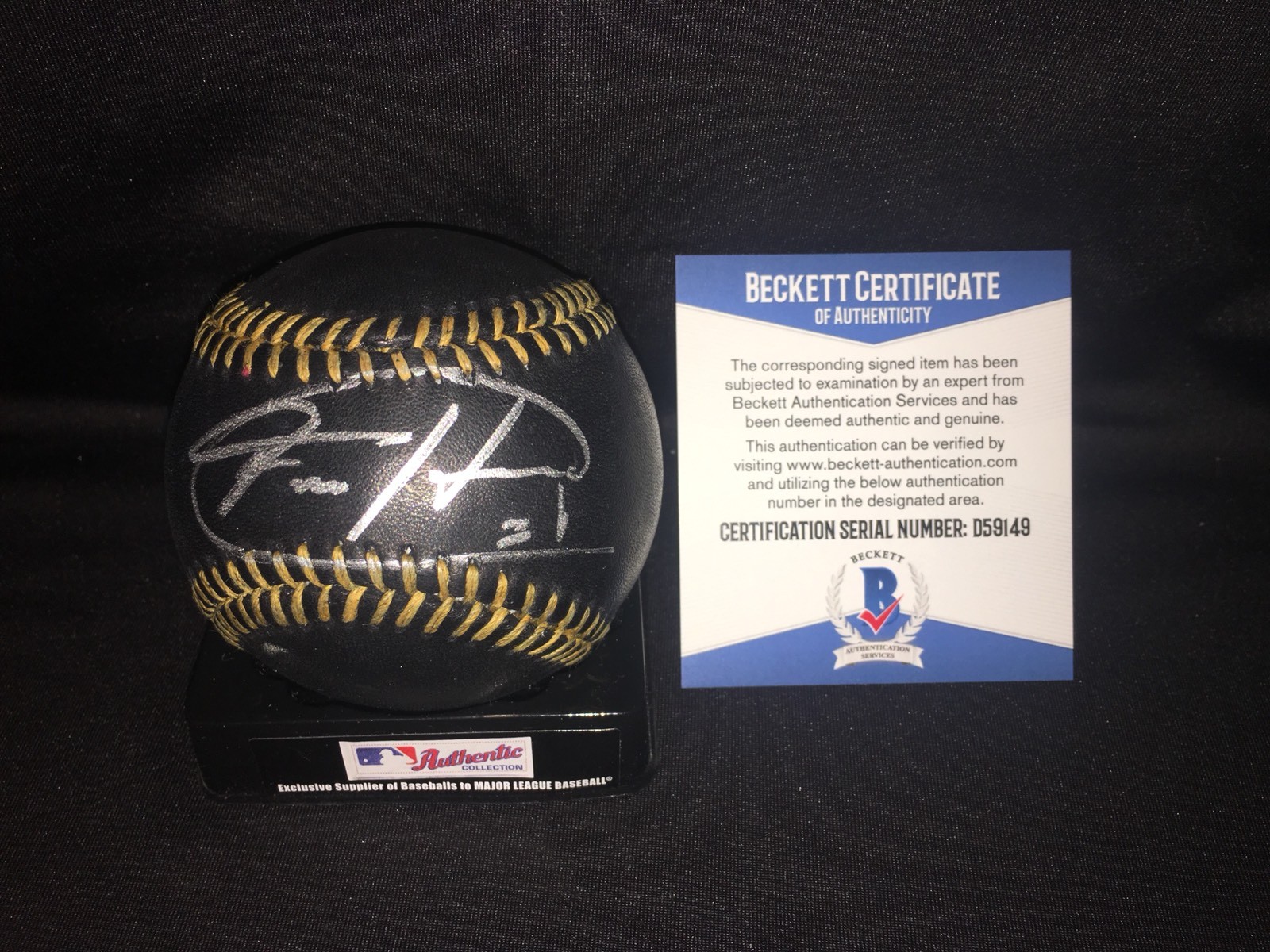 Felix Hernandez Signed Official Black Baseball Seattle Mariners CY Young Beckett