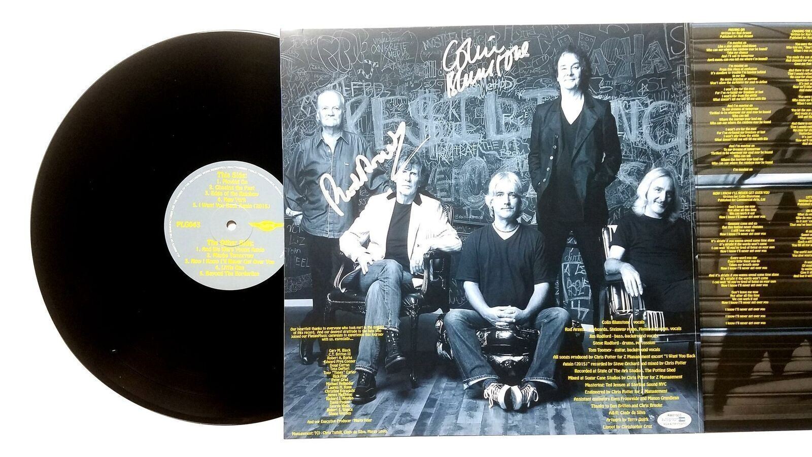 ZOMBIES SIGNED X2 AUTOGRAPHED RECORD ALBUM LP ROD ARGENT ACOA COLLECTIBLE MEMORABILIA