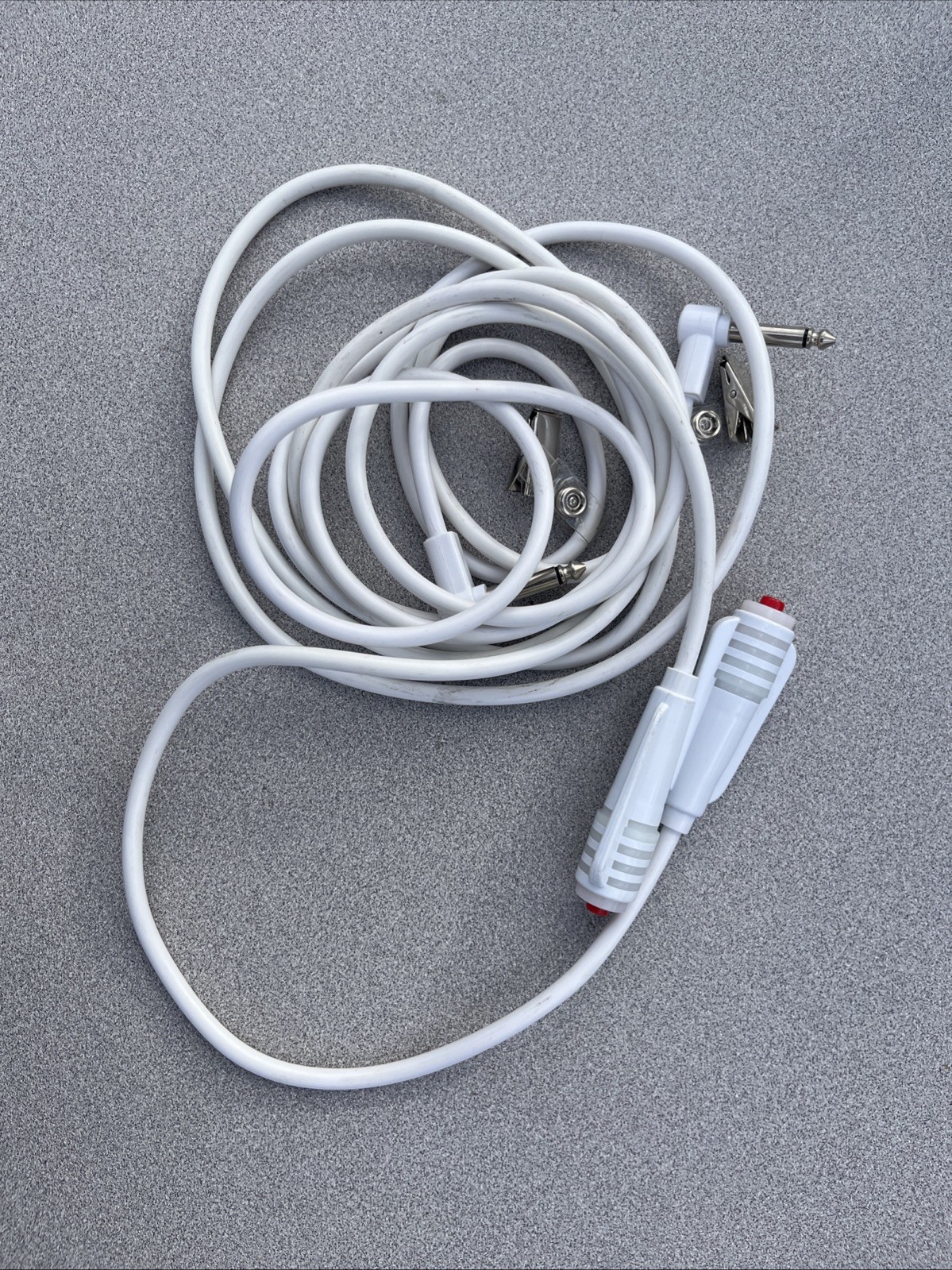 2 HOSPITAL PATIENT NURSE CALL PUSH BUTTON CORD 1 PRONG LOT OF 2