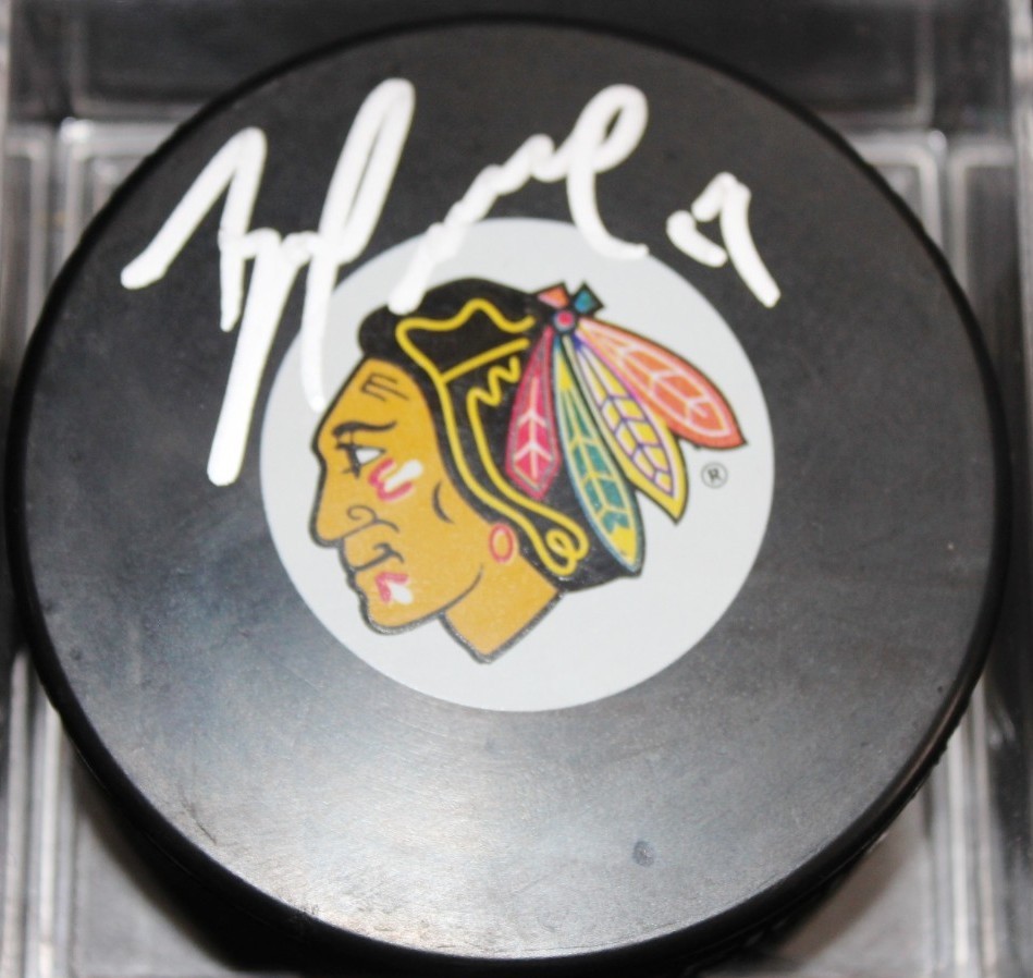 BRIAN CAMPBELL SIGNED CHICAGO BLACKHAWKS HOCKEY PUCK W/CASE COA