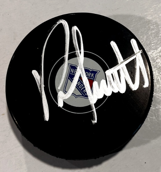 PETER LAVIOLETTE SIGNED NEW YORK RANGERS HOCKEY PUCK W/ CASE COA
