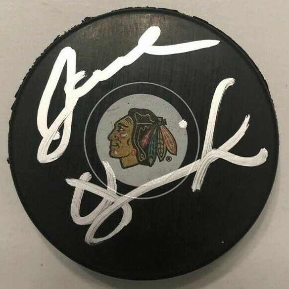 JOEL QUENNEVILLE SIGNED CHICAGO BLACKHAWKS HOCKEY PUCK W/CASE COA