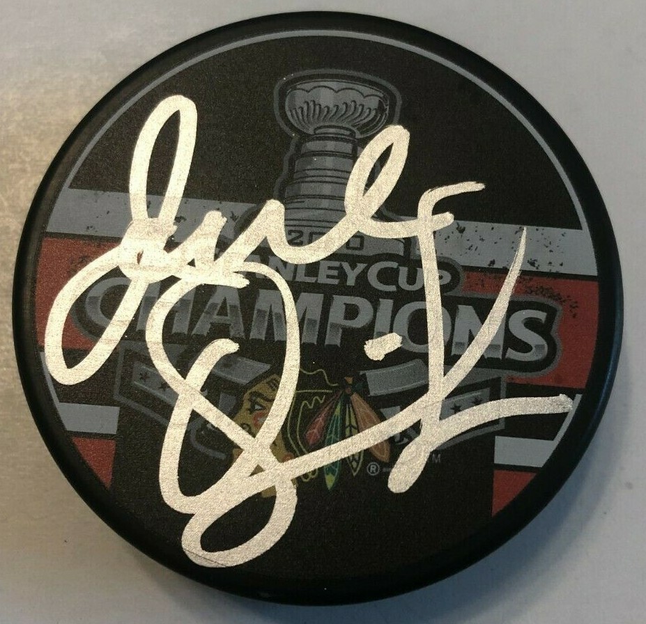 JOEL QUENNEVILLE SIGNED 2010 STANLEY CUP PUCK W/ CASE CHICAGO BLACKHAWKS COA