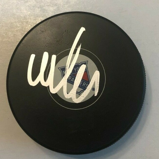 ULF SAMUELSSON SIGNED NEW YORK RANGERS HOCKEY PUCK W/ CASE COA