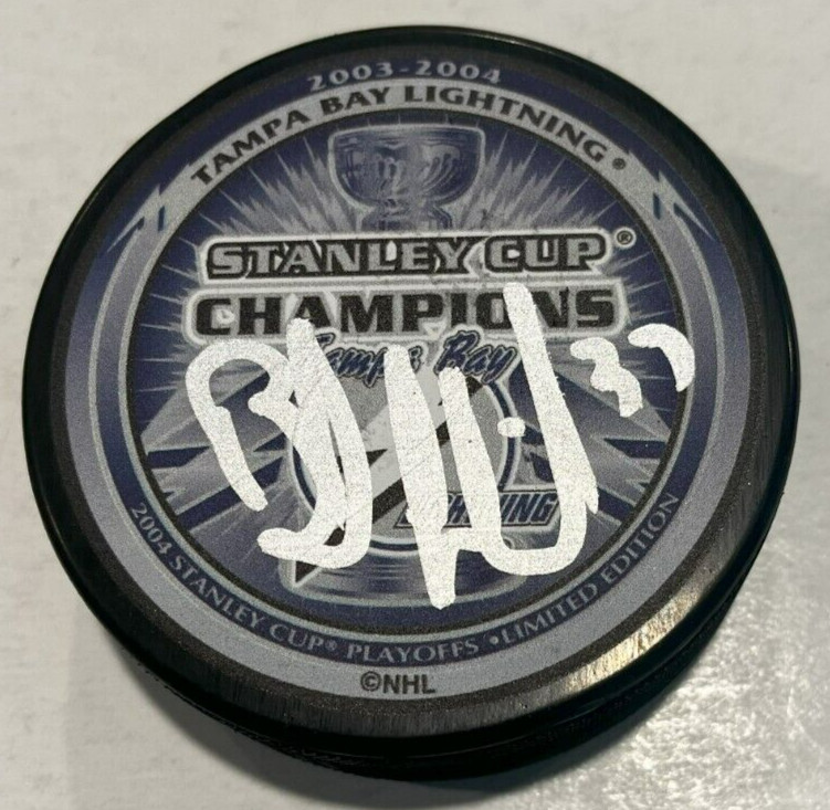 BRAD LUKOWICH SIGNED TAMPA BAY LIGHTNING 2004 STANLEY CUP HOCKEY PUCK W CASE COA