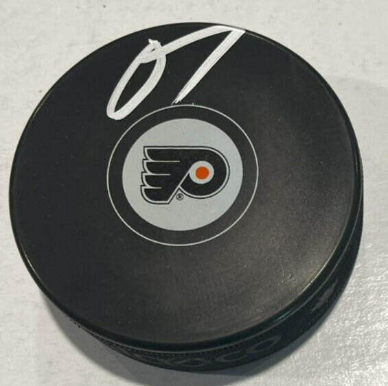 OWEN TIPPETT SIGNED PHILADELPHIA FLYERS HOCKEY PUCK W/ CASE COA