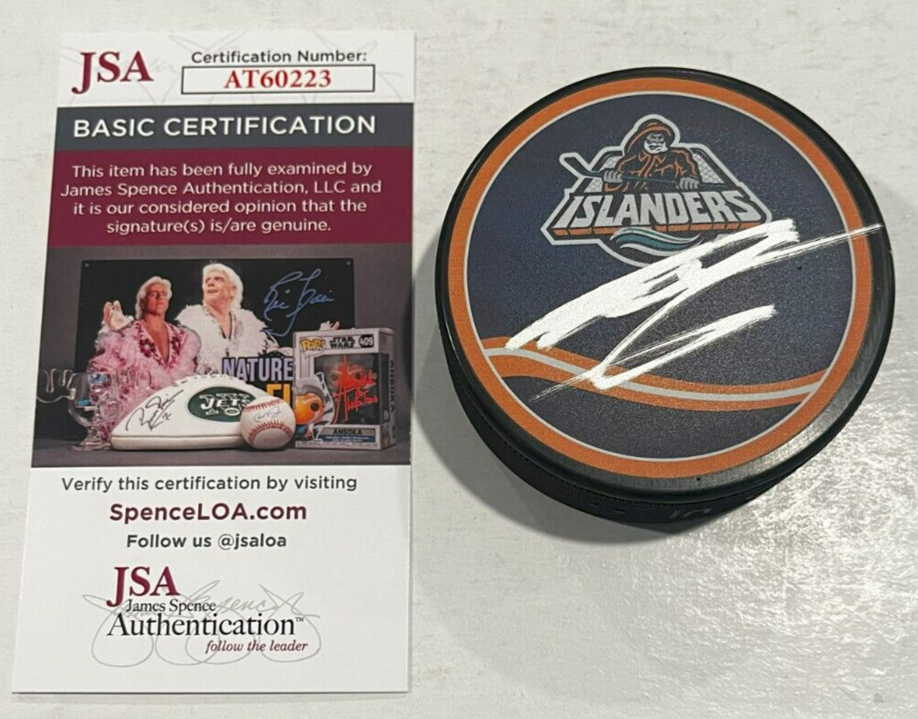 ILYA SOROKIN SIGNED NEW YORK ISLANDERS HOCKEY PUCK W/ CASE JSA COA