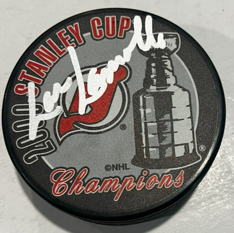LOU LAMORIELLO SIGNED NEW JERSEY DEVILS 2000 STANLEY CUP HOCKEY PUCK W/ CASE COA
