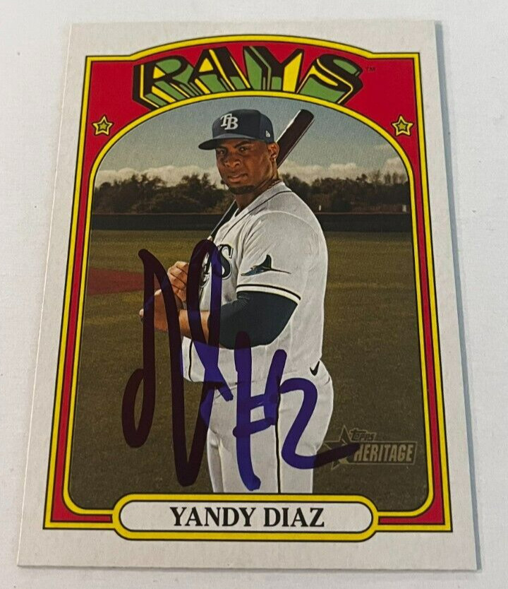 YANDY DIAZ SIGNED 2021 TOPPS HERITAGE BASEBALL CARD AUTO COLLECTIBLE MEMORABILIA