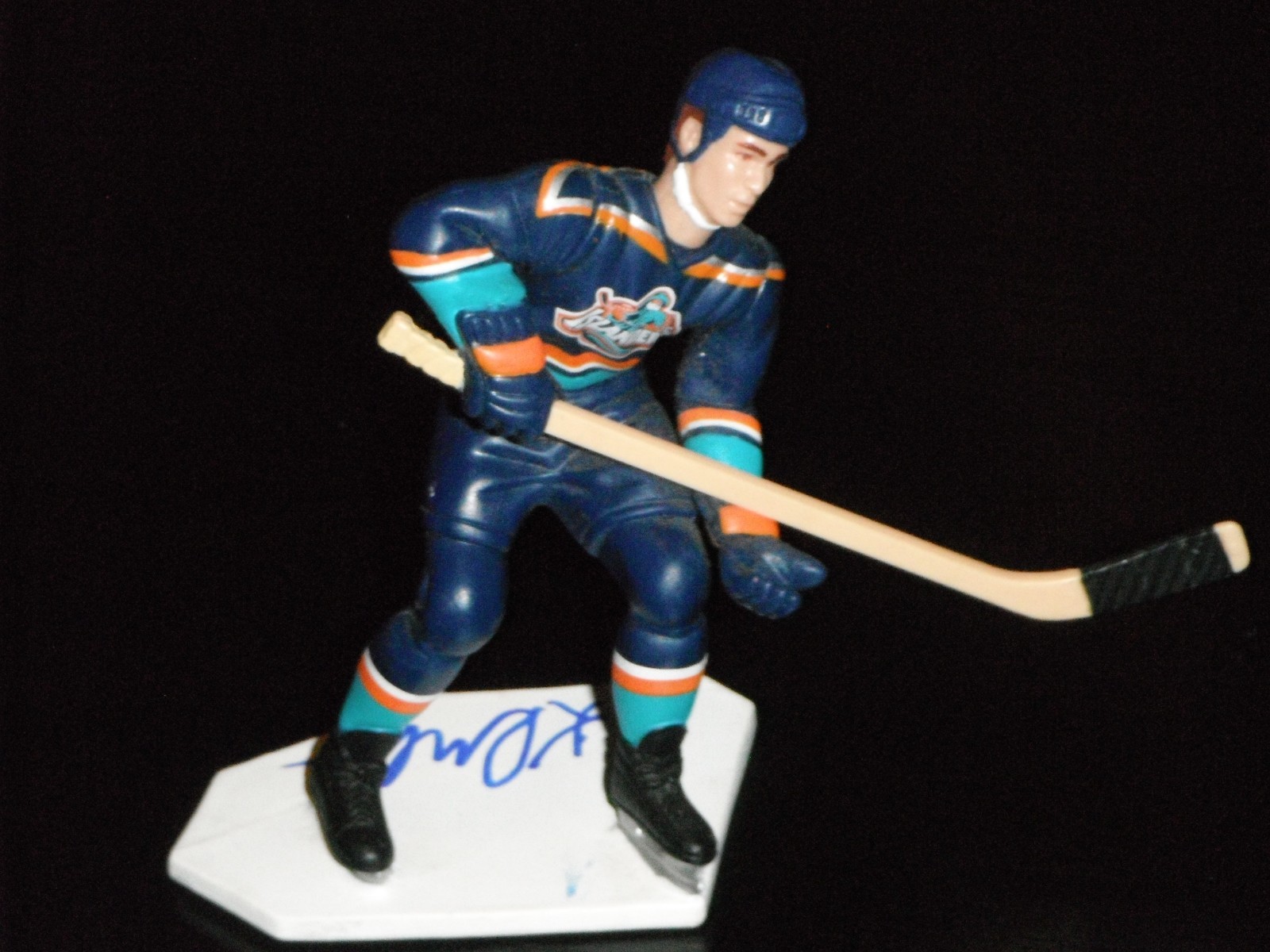 NEW YORK ISLANDERS KIRK MULLER SIGNED STARTING LINE UP
