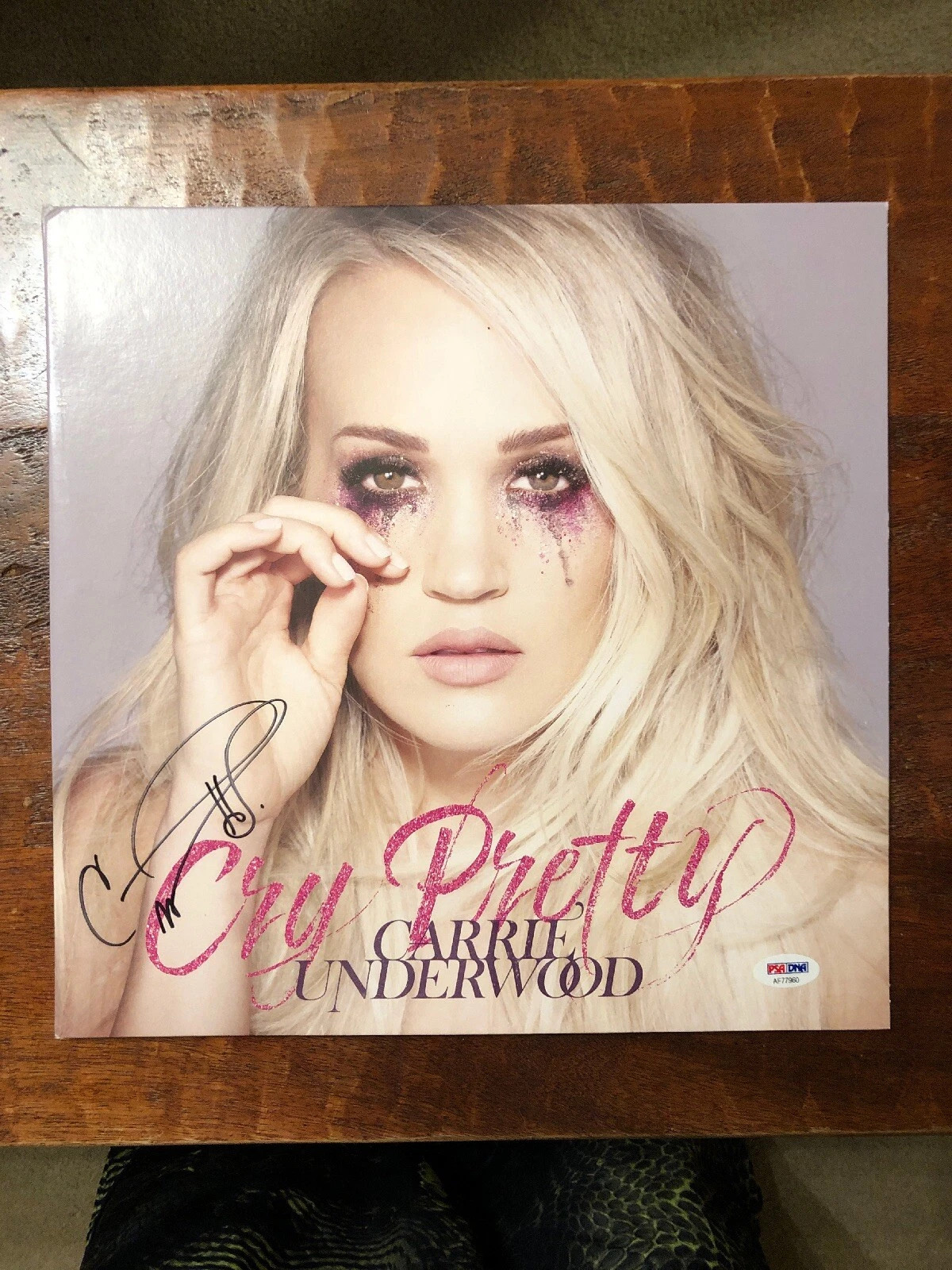 Carrie Underwood Signed Cry Pretty Vinyl Record Album Psa Dna Coa