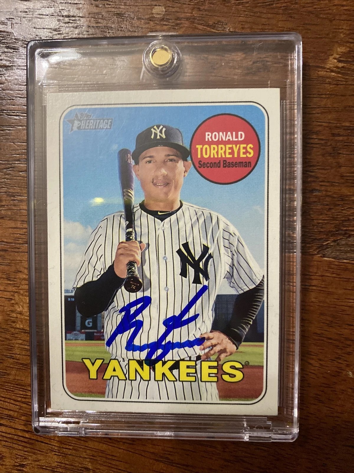Ronald Torreyes Signed Topps Heritage Card Psa Dna Coa Autographed Yankees
