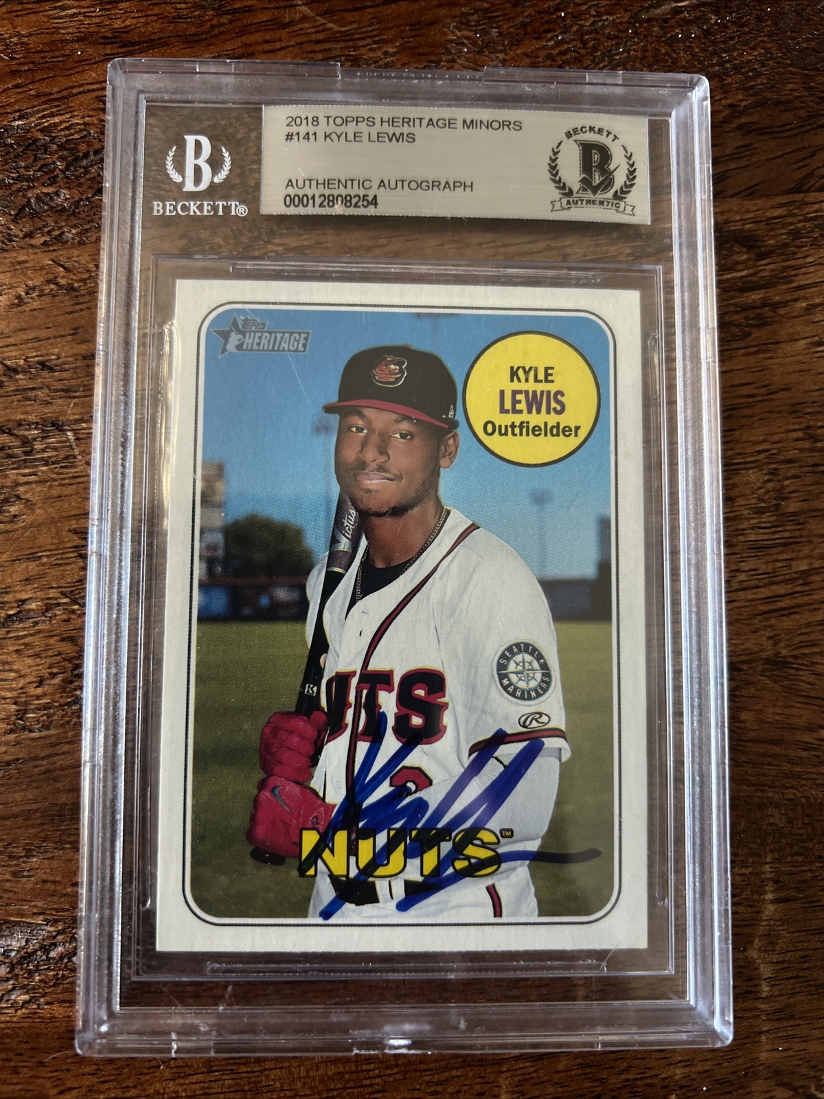 Kyle Lewis Signed Topps Heritage Card Beckett Coa Slabbed Mariners Autographed