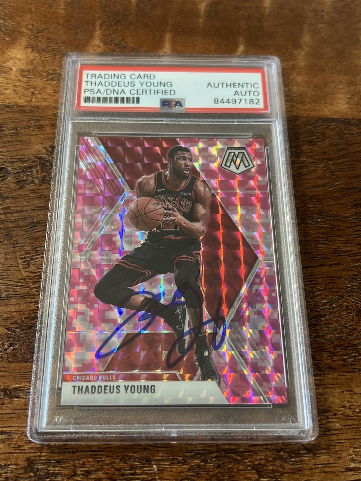 Thaddeus Young Signed Mosaic Card Psa Dna Coa Slab Autographed Bulls
