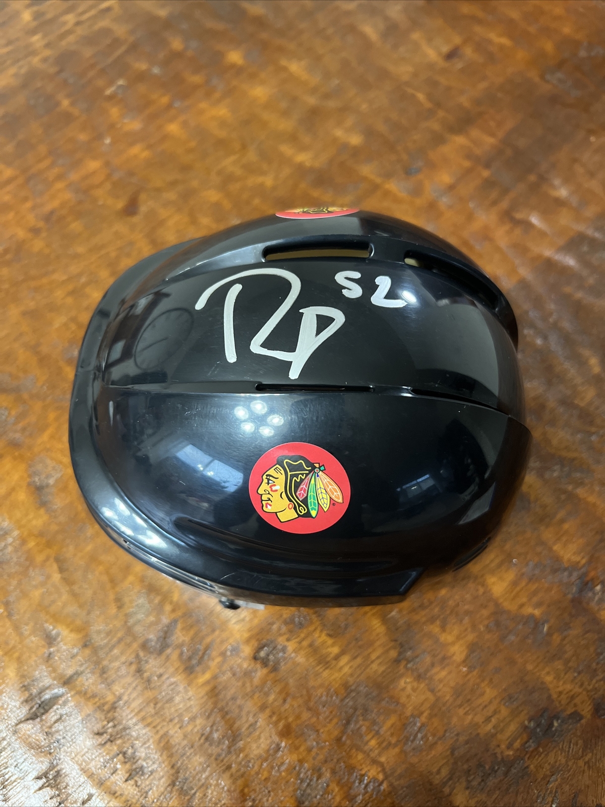 Reese Johnson Signed Mini Hockey Helmet Psa/Dna Coa Autographed Blackhawks