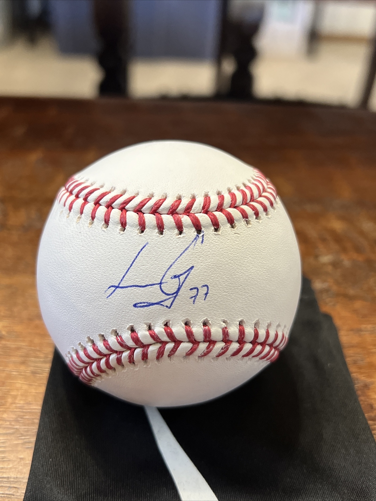 Luis Garcia Signed  Major League Baseball Psa Dna Coa Astros Autographed