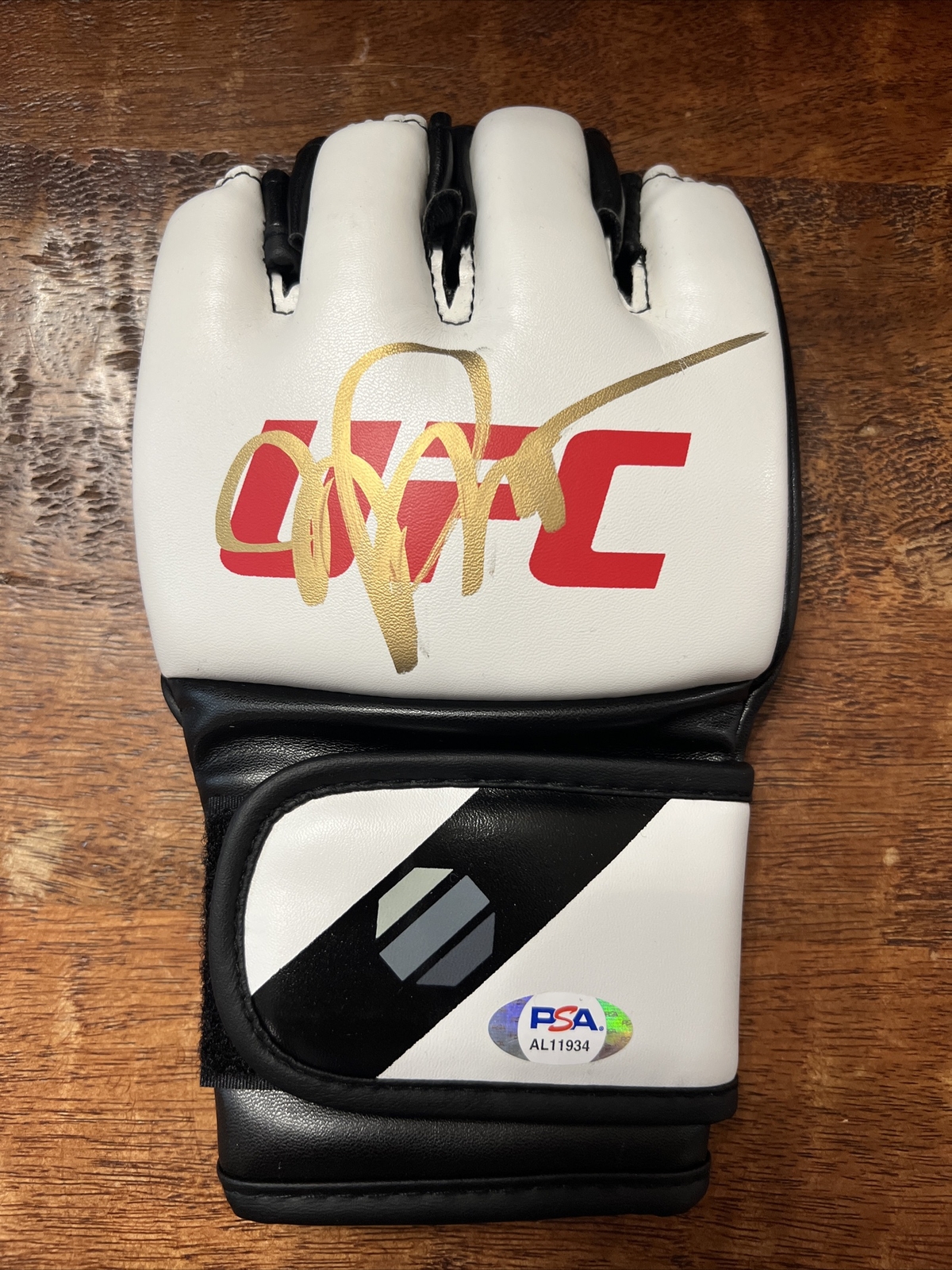 Julianna Pena Signed MMA Fight Glove Psa Dna COA UFC Autographed