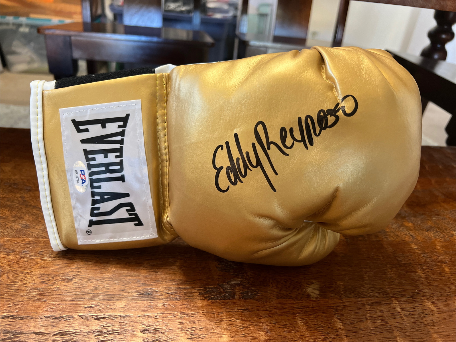 Eddy Reynoso Signed Gold Everlast Boxing Glove Psa Dna COA Autographed Trainer