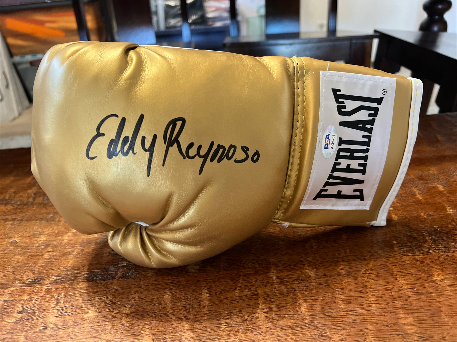 Eddy Reynoso Signed Gold Everlast Boxing Glove Psa Dna COA Autographed Trainer