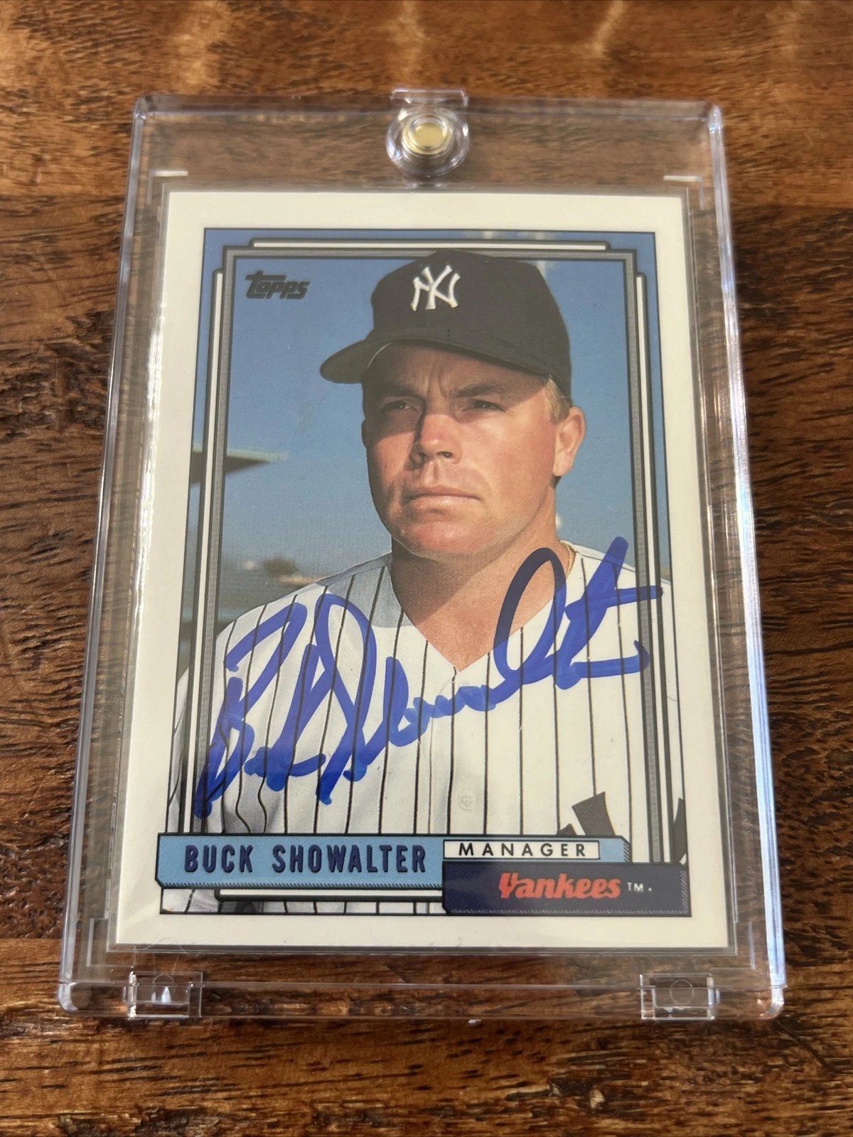 Buck Showalter IP Signed Topps Card Psa Dna Coa Yankees Autographed Mets