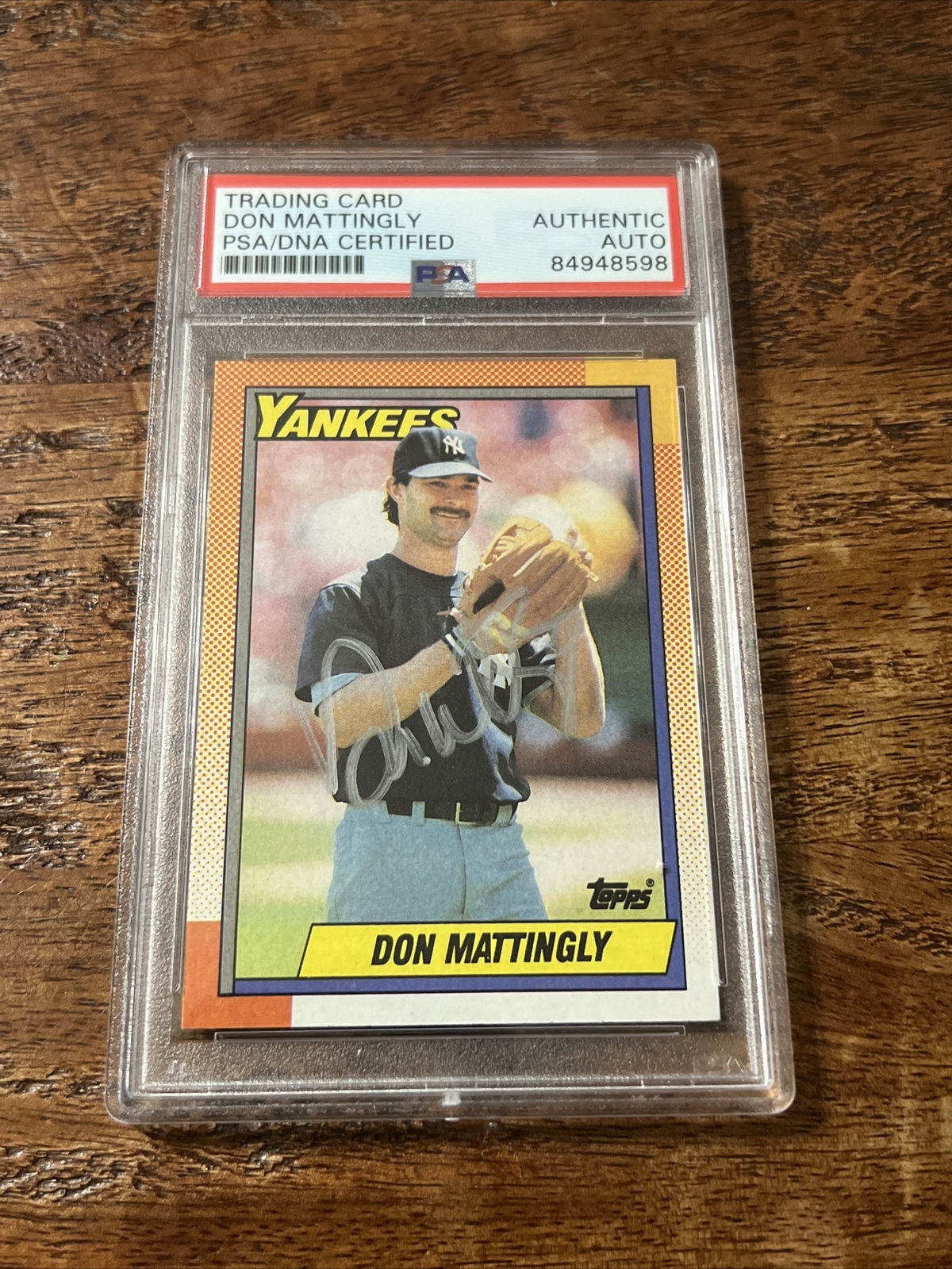 Don Mattingly IP Signed Topps Card PSA DNA Coa Slab Autographed Yankees