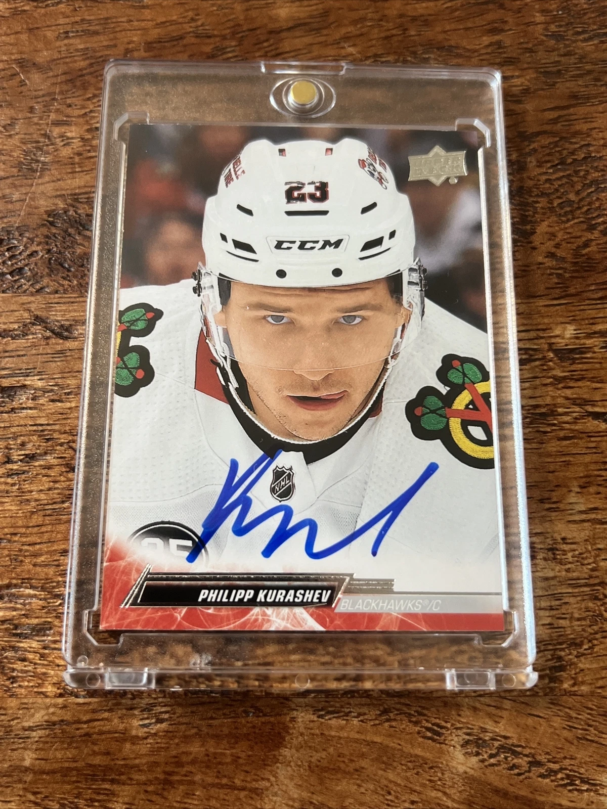 Philipp Kurashev IP Signed Upper Deck Card Psa Dna Blackhawks Autographed